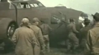 PODINGTON BASE 1944 BOEING B17 BELLY LANDING FROM THE 92ND BOMB GROUP