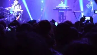 Tegan and Sara - Alligator (Live in Manila 2013)
