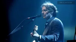 "Je sais que la terre est plate" Raphael en concert à Nantes