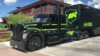 Walk Around Of Incredible Kenworth W990 As Men Load A Rolls-Royce Cullinan Into An Exotics Transport