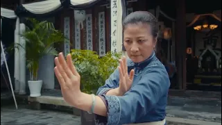 {Anti-Japanese Kung Fu Film} The old lady is a Tai Chi grandmaster, killing Japanese domineeringly.