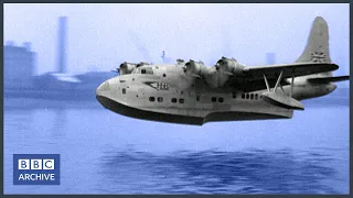 1949: BOAC FLYING BOAT Lands on the THAMES | Newsreel | Retro Transport | BBC Archive