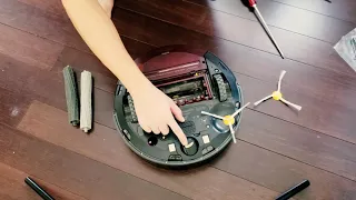 How To Deep Clean/Maintain Your iRobot Roomba i980/i985