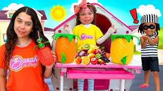 SARAH em uma HISTÓRIA ENGRAÇADA de ELOAH VENDEDORA DE SUCOS de frutas | Best stories for kids