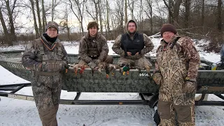 Duck Hunting the St. Francis River...DURING BLIZZARD!!!