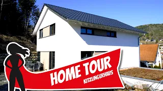 Haus am Hang bauen – Ideen + Tipps | Fertighaus von Kitzlingerhaus | Home Tour | Hausbau Helden