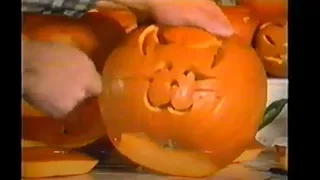 VHS VIEWINGZ: Pumpkin Carving, Hypnosis & Beanie Babies...