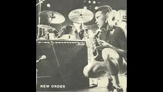 New Order-Leave Me Alone (Live 6-22-1982)