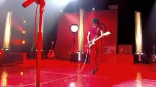 The White Stripes - Icky Thump - PARIS 2007.avi