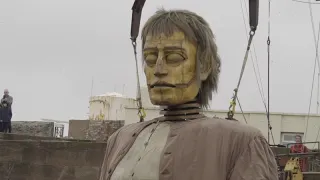 Royal de Luxe Giants visit Liverpool