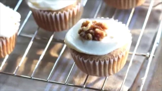 HOW TO MAKE: Greek Yogurt Frosting