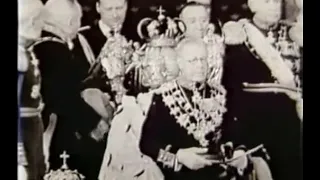 King Gustaf VI Adolf of Sweden opens parliament in 1960