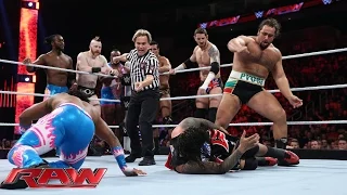 Reigns, Ambrose & The Usos vs. Sheamus, Barrett, Rusev, Del Rio & New Day: Raw, Nov. 30, 2015