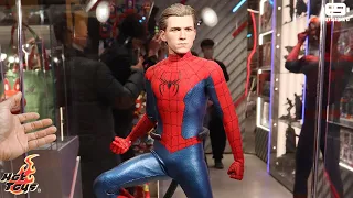 [First Look] ! Hot Toys- Spider-Man (New Red and Blue Suit) No Way Home