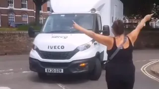 Mother Blocks Serco  Prison Van On Road To Support Her Son Ryan