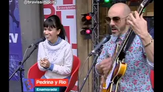 Pedrina y rio tocan enamorada en Bravíssimo 2015 | Bravíssimo