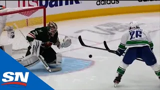 Antoine Roussel Shows Off His Speed And Scores Sweet Backhander Off Breakaway