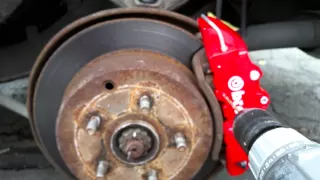 The BEST way to install Brembo caliper covers