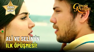 Ali ve Selin'in İlk Öpüşmesi! - Güneşin Kızları Özel Klip