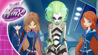 Winx Club - World Of Winx | Saison 2 Ep.10 - Piège technomagique (Clip)