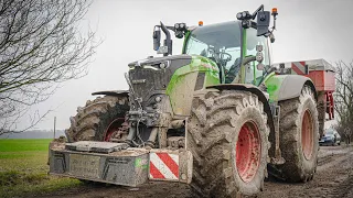 Fendt 728 Vario und Fendt 942 Vario beim Dünger streuen