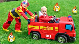 Vlad täuschen vor, Feuerwehrmann Spielzeuggeschichten für Kinder zu spielen