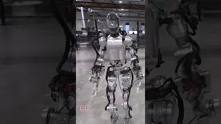 This humanoid robot can walk and seems to reason #shorts