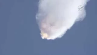SLOW MOTION - SpaceX CRS-7 Dragon Separates From Falcon 9 As Rocket Disintegrates