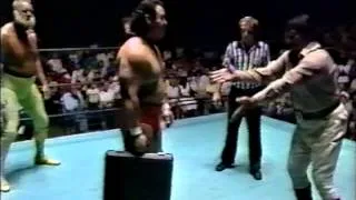 Manny Fernandez turns heel on Jimmy Valiant