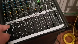 mixer análoga makie profx8