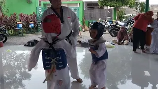 Bocil Fighting alias Berantem Taekwondo