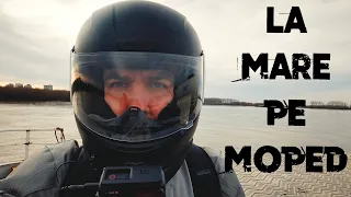 CATE ZILE FACI PANA LA MARE PE MOPED DE 50CC!?