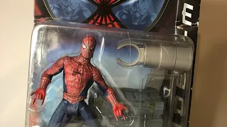 Распаковка фигурки Toy Biz 2002 Leaping Spider-man Человек Паук Сэм Рэйми