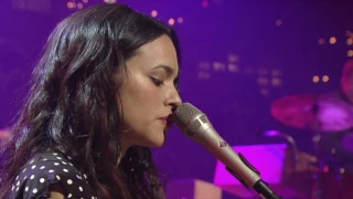 Norah Jones - "Thinking About You" [Live from Austin, TX]