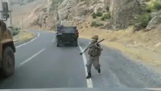 Türk askeri çatışma anı görüntüleri - Hakkari'de pkk pususu ( Turkish military war )