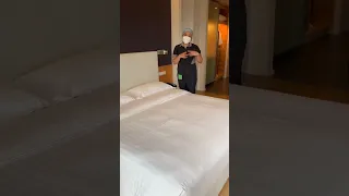 วิธีปูเตียง และใส่ปลอกหมอนของ ที่พัก โรงแรม