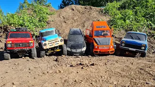 FALL from the mountain everything! ... Five SUVs and a POWERFUL CLIMB ... RC OFFroad 4x4