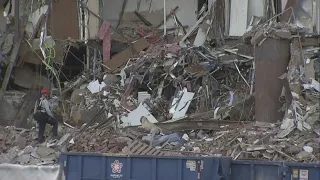 Iowa building collapse: 5 people unaccounted for, 2 may still be inside