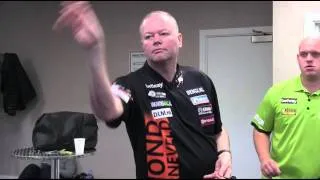 AROUND THE CLOCK | Watch Michael van Gerwen and Raymond van Barneveld play the classic pub game!