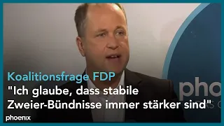 Joachim Stamp (FDP) im Gespräch mit phoenix-Reporterin Julia Grimm am 14.05.21