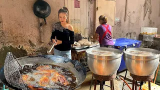 A 100 Boxes of order before opening! Thai Famous Chef Cooking Crispy Pork | Thai Street Food