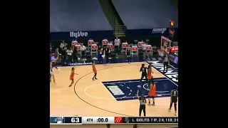 Layshia Clarendon 3pt shot takes Lynx to Overtime!! (Lynx vs Suns)