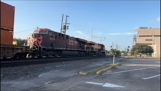 CPKC 4892 leads I181 through downtown Beaumont