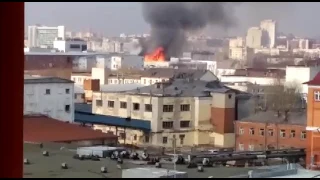 Пожар в казани.горит техникум