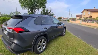 😵Pourquoi j'ai remplacé mon C-HR pour un RAV4 ???? mieux ou pas?