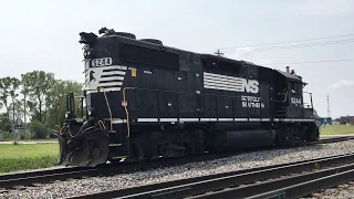 Norfolk Southern EMD 5244 GP38-2 rare switcher locomotive.