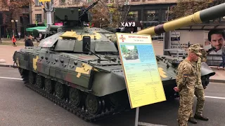 Военная техника на Майдане Независимости