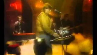 Orchestral Manoeuvres In The Dark - Souvenir - Top of the Pops 1981