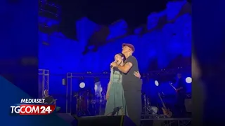 Eros Ramazzotti e Aurora, a Taormina il duetto a sorpresa