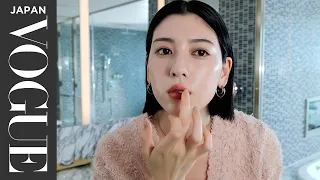 Ayaka Miyoshi's Guide to Glowing Skin and Mauve Color Makeup | Beauty Secrets | VOGUE JAPAN